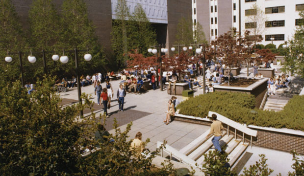 Georgia_State_University_Plaza_1985